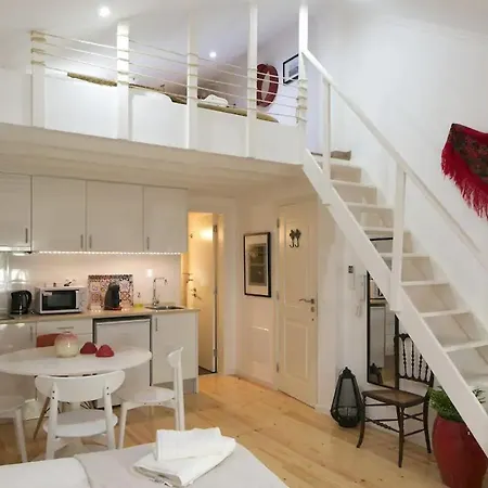 Central Mezzanine Studio-3